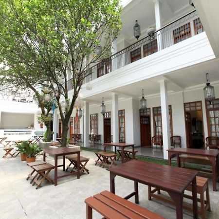 De' Halimun Guest House Bandung Ngoại thất bức ảnh