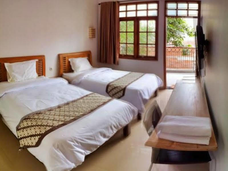De' Halimun Guest House Bandung Ngoại thất bức ảnh