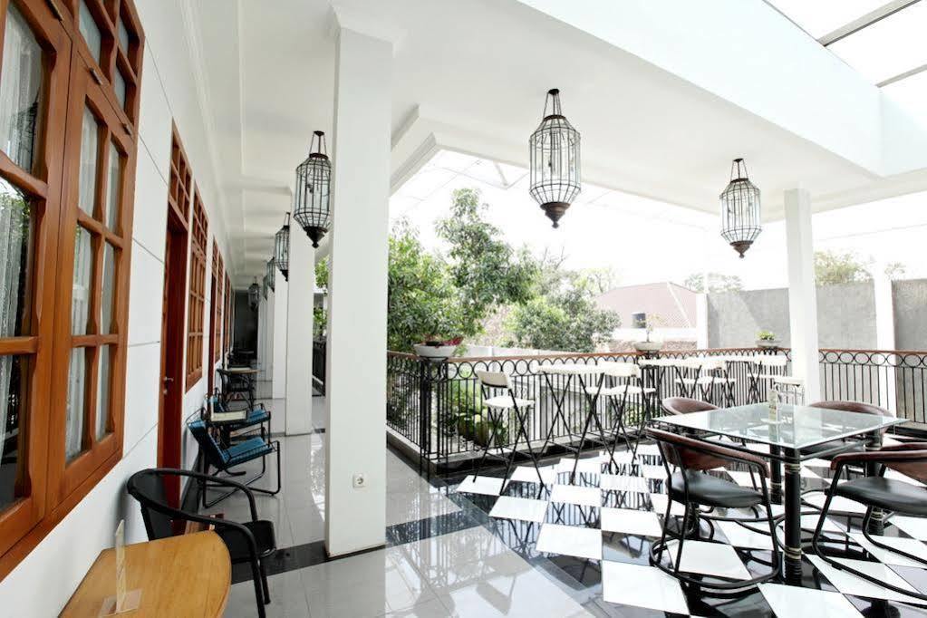De' Halimun Guest House Bandung Ngoại thất bức ảnh